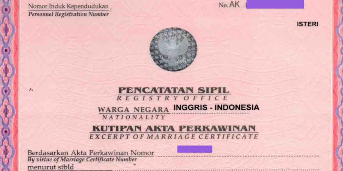 Wabup Fauzi Serahkan Akta Nikah dan KK Penghayat Kepercayaan Terhadap Tuhan Yang Maha Esa