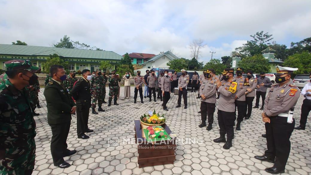 HUT TNI, Kodim 0427 Dapat Kejutan dari Polres Waykanan