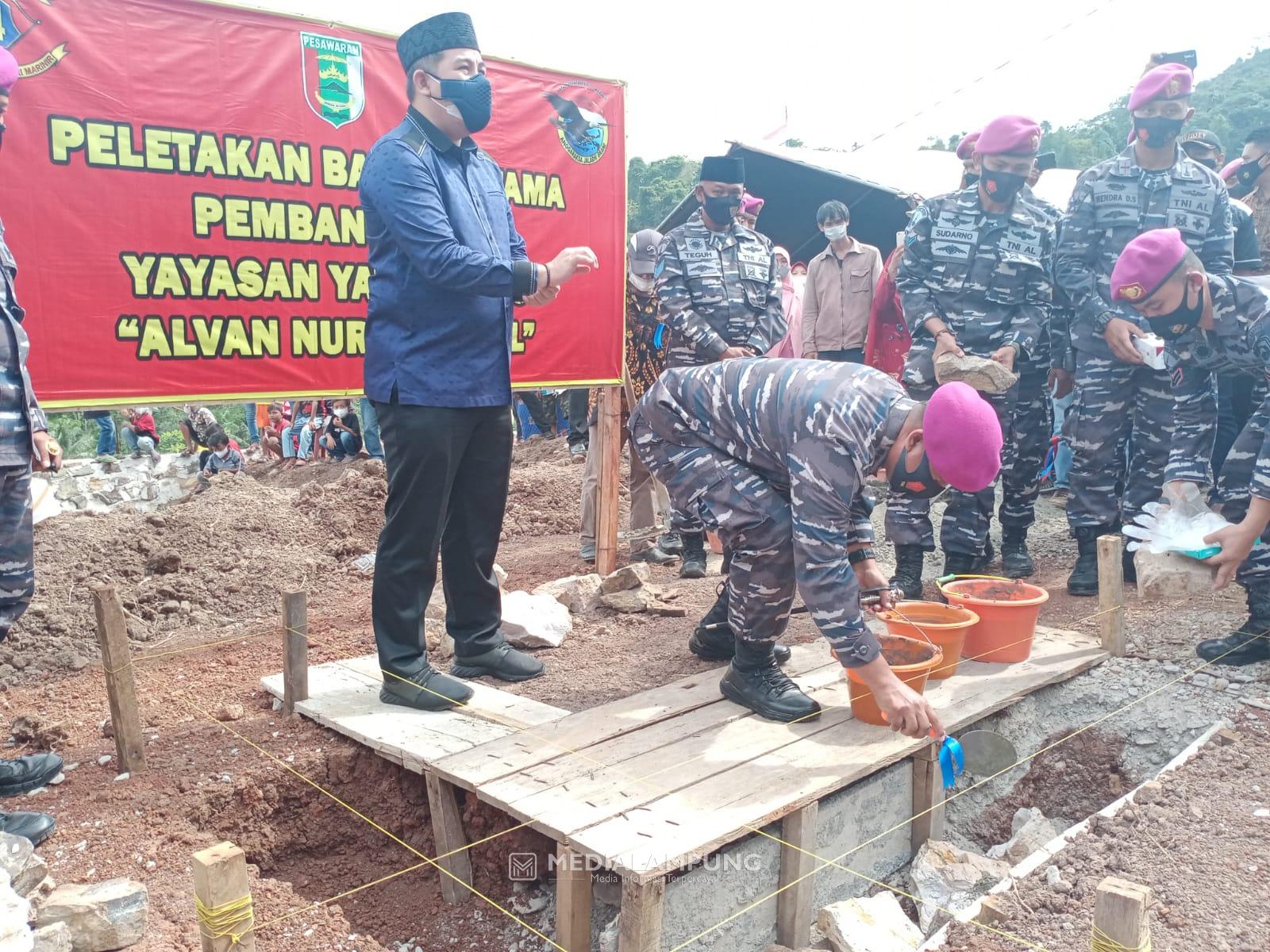 Wujud Kepedulian, Anggota Brigif-4 Marinir/BS Wakafkan Tanah untuk Pembangunan Masjid