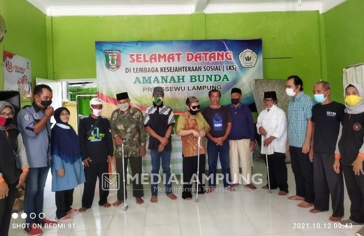 8 Penyandang Disabilitas di Pringsewu Dapat Bantuan dari Kemensos