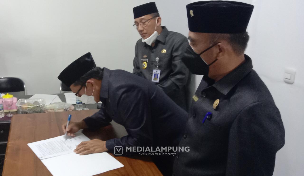 DPRD Pesbar Setujui Ranperda RPJMD 2021-2026