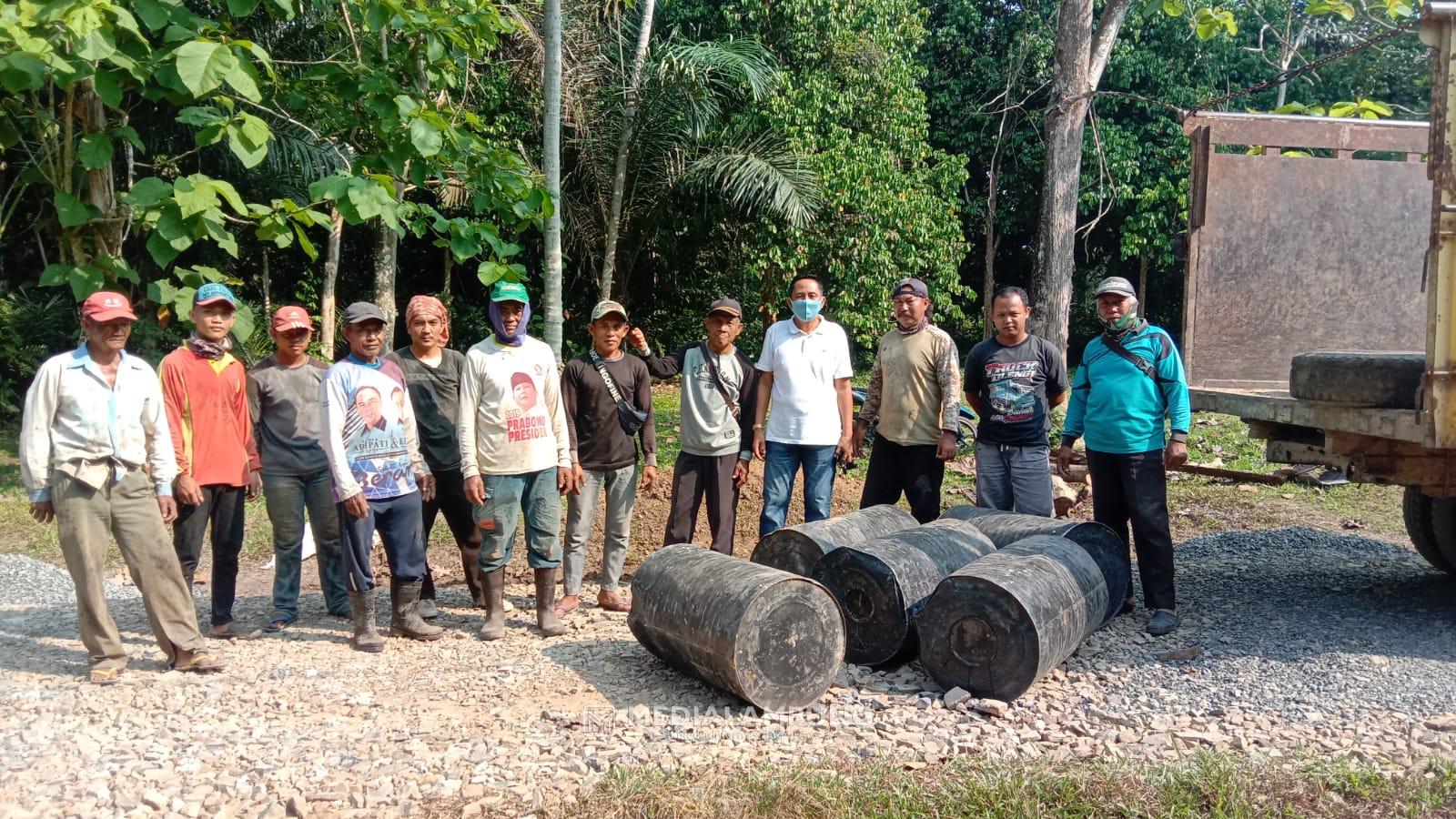 Kembali Bergerak, Kampung Kota Bumi Waykanan Bangun Jalan Lapen