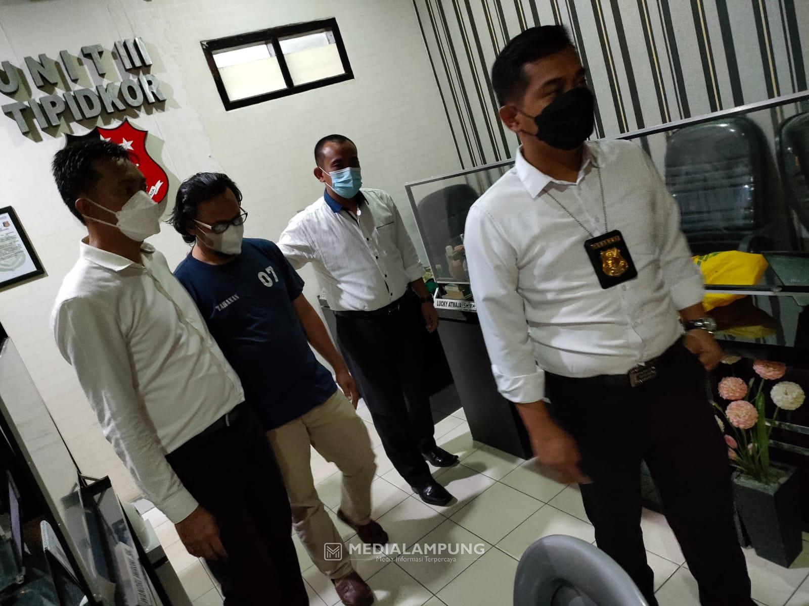 Korupsi DD/ADD Oknum Kades Gunung Besar Ditahan