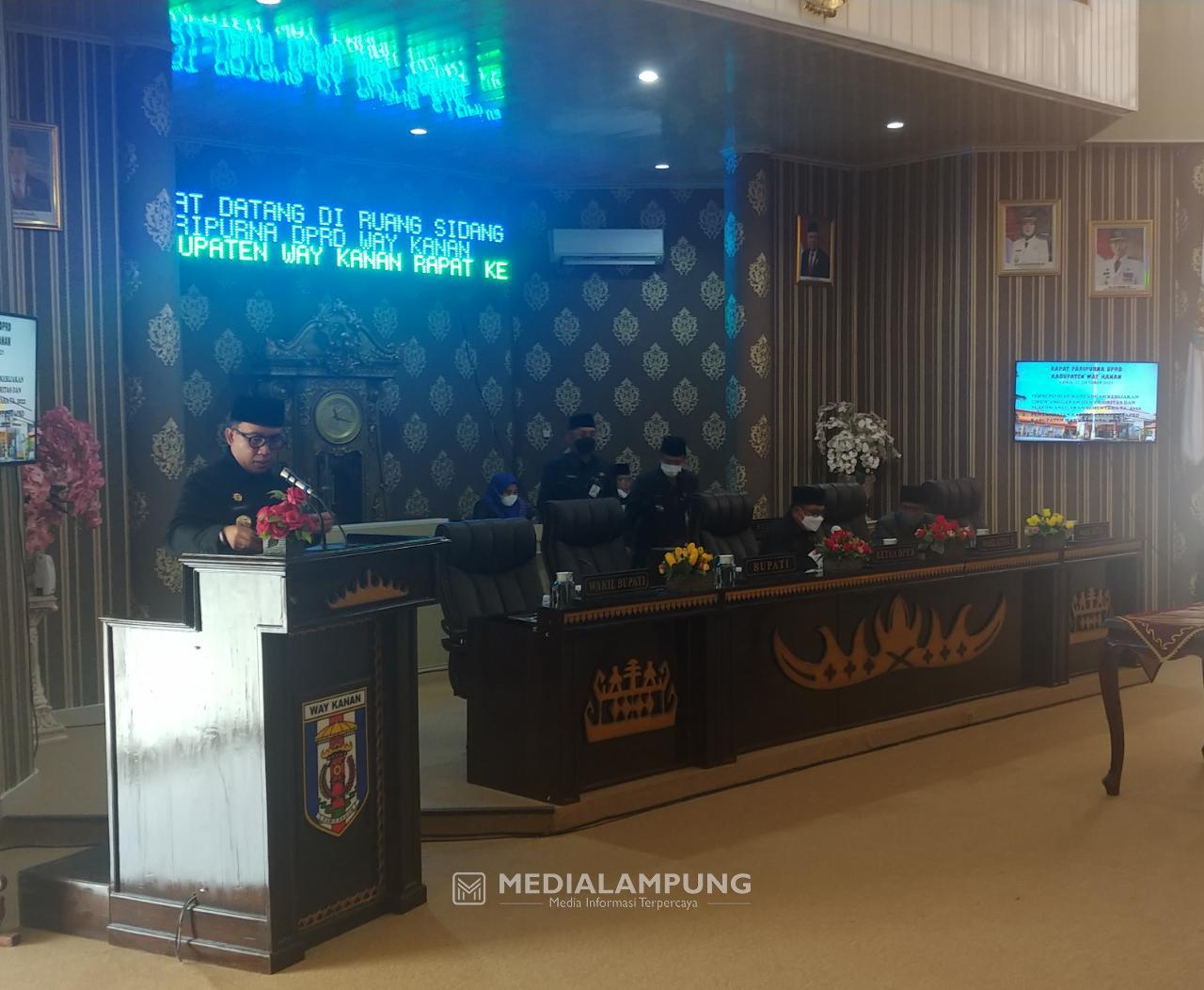 Pemkab dan DPRD Waykanan Gelar Rapat Paripurna Persetujuan KUA PPAS Tahun 2022