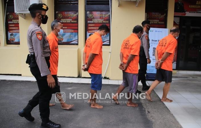 Tenaga Pendidik Nekat Main Togel, Ini Alasannya