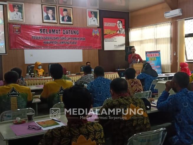 DP2KBP3A Lambar Gelar Sosialisasi Sekolah Ramah Anak