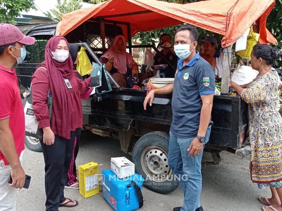 Percepat Vaksinasi Covid-19, Puskesmas Biha Door to Door Datangi Warga