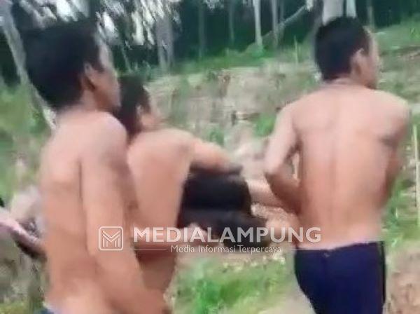 Satu Korban Hanyut di Way Besai Ditemukan Tak Bernyawa, Dua Orang Masih Hilang