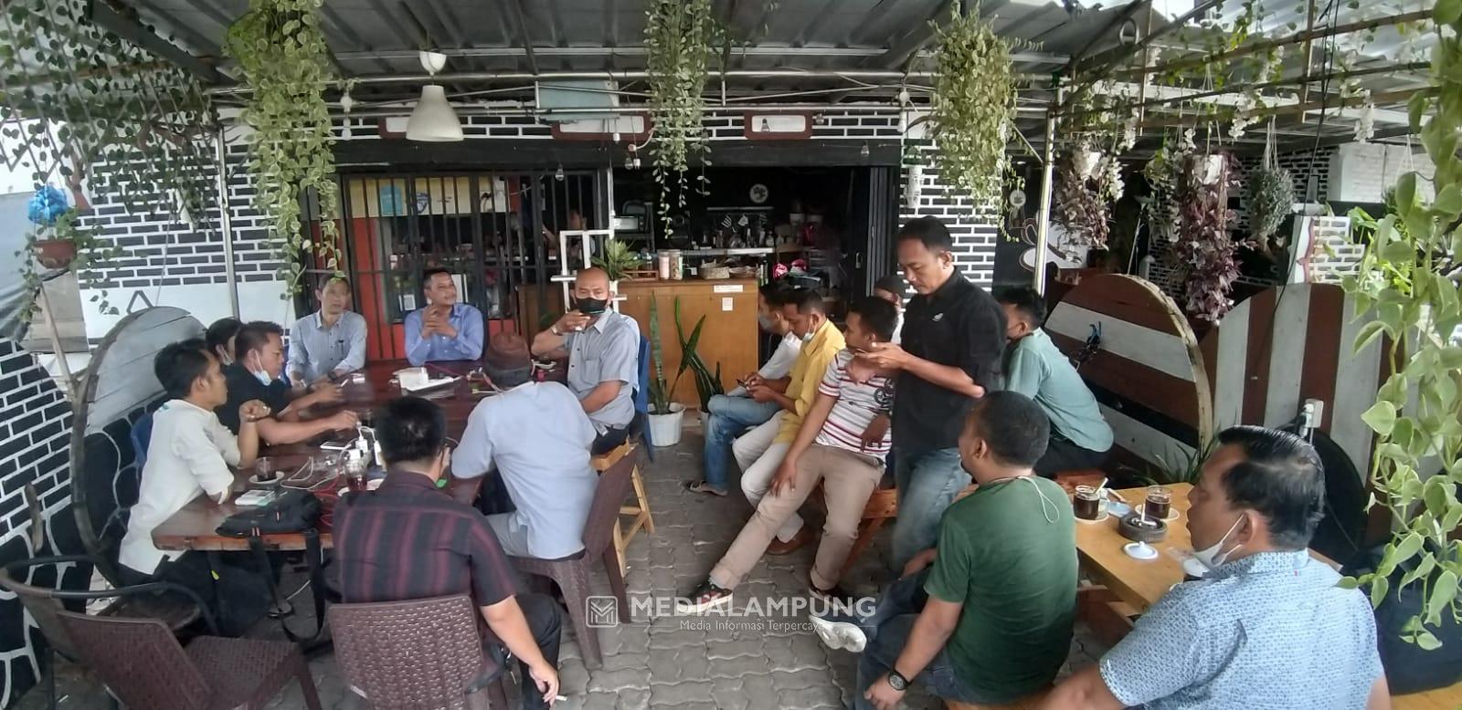 Bersama Tim, Nizwar Kunjungi Radar Lampung 