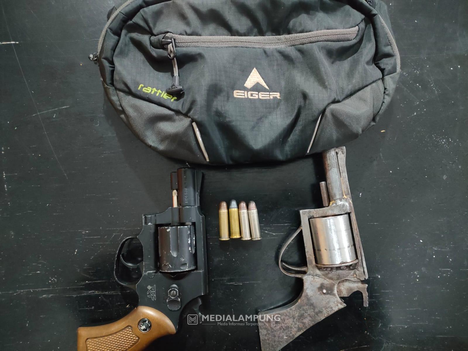 Simpan Dua Senpi, Firli Diciduk Polisi