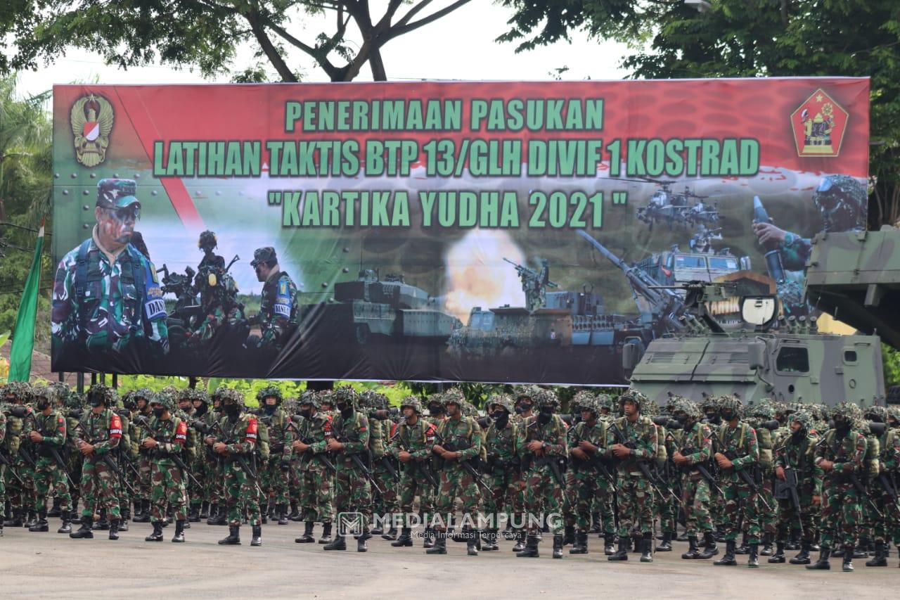 Kasdim 0410 Hadiri Upacara Penerimaan Pasukan Latihan Taktis BTP 13/Glh Divif Kostrad Kartika Yudha 2021