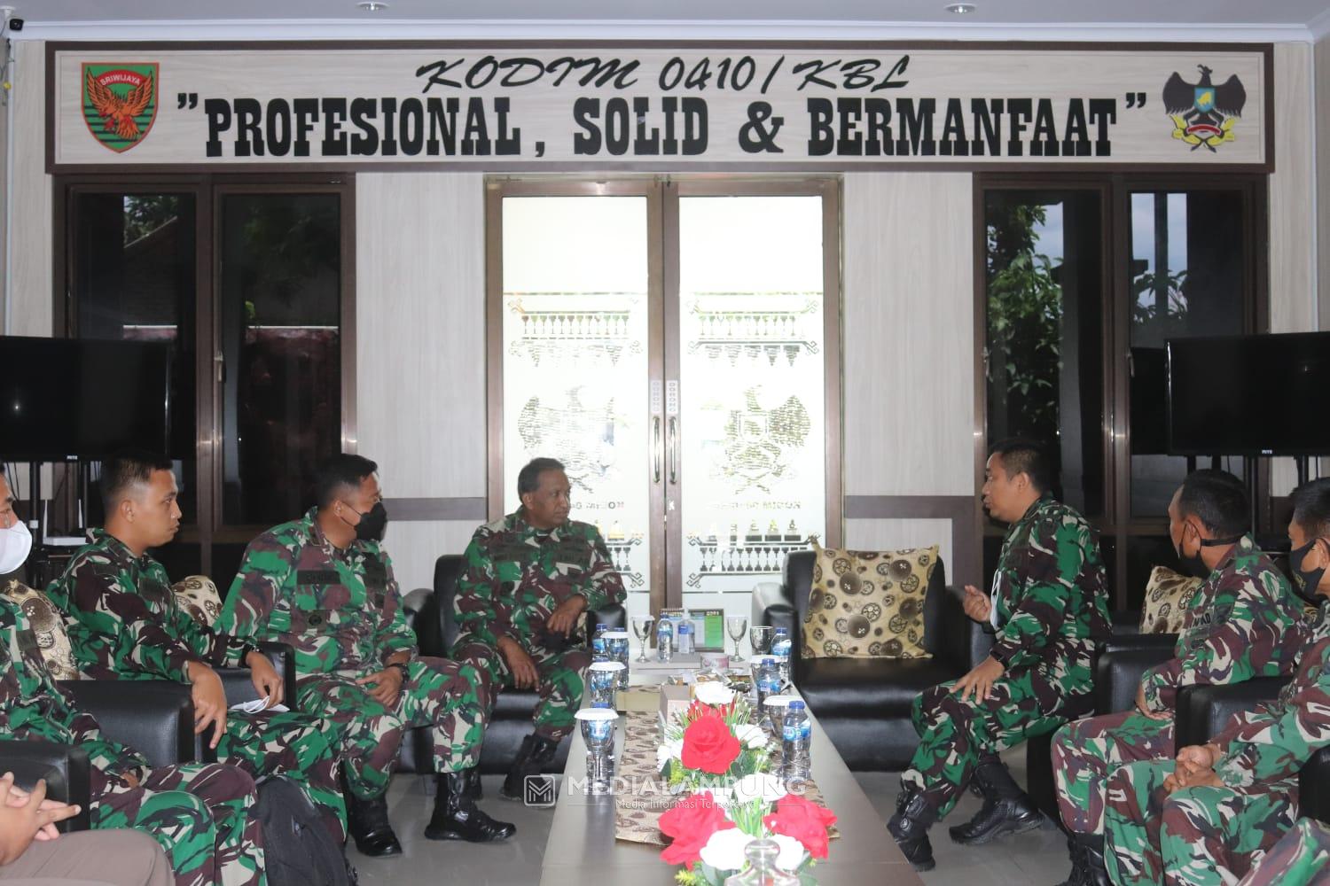 Kasdim 0410/KBL Sambut Kunker Tim Wasev Bidang Wanwil Sterad TW IV TA 2021