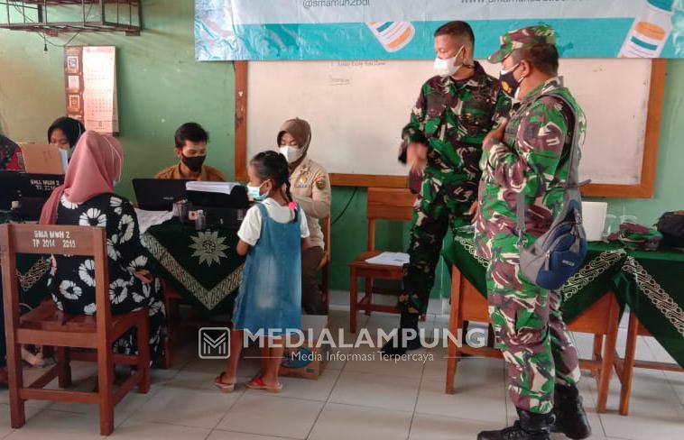 Koramil Kedaton Gencar Suntik Vaksin Bagi Pelajar dan Masyarakat