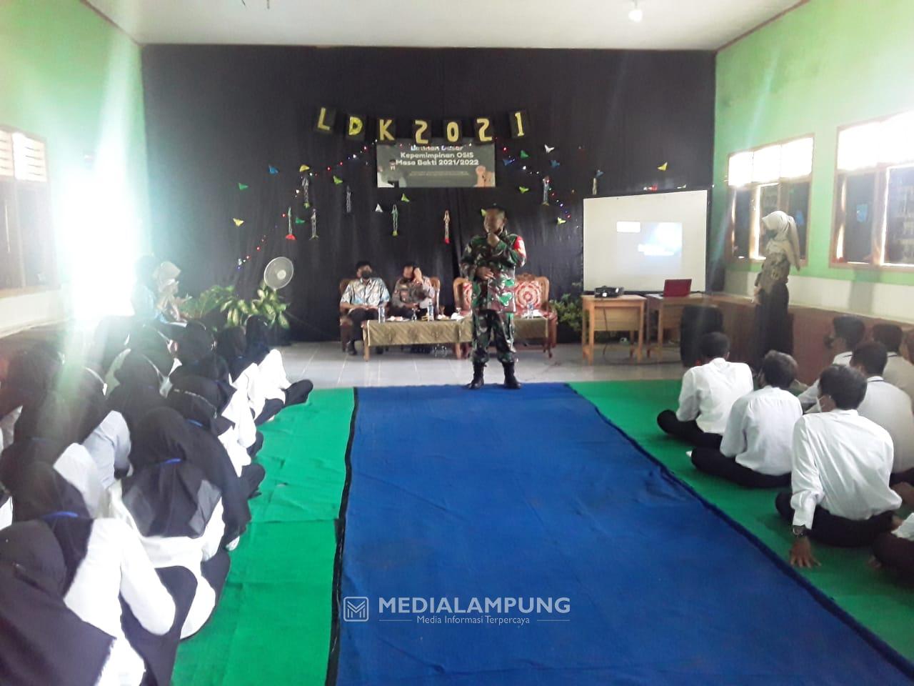 Siswa SMKN 1 Krui Dapat Pembekalan Wasbang