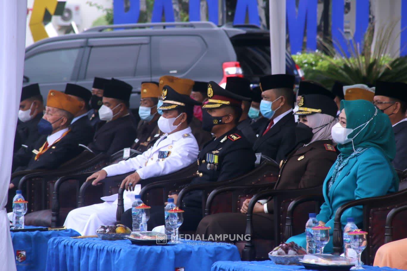 Bupati Lampura Hadiri Upacara memperingati Hari Pahlawan Nasional Tahun 2021