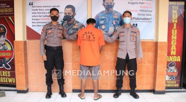 Gerebek Rumah Tersangka Penyalahgunaan Narkoba, Polisi Amankan 0.22 Gram Sabu