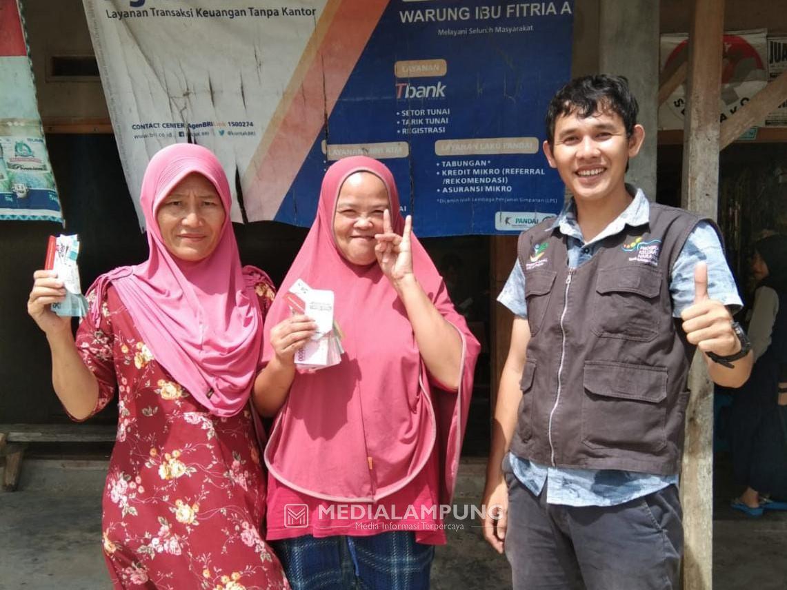 11.646 KPM di Pesbar Terima Bansos PKH Tahap IV