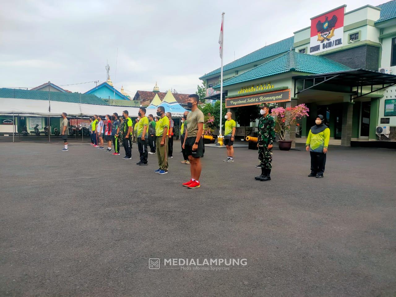 Tingkatkan Kedisiplinan Prajurit dan PNS, Kodim KBL Laksanakan Apel Pagi
