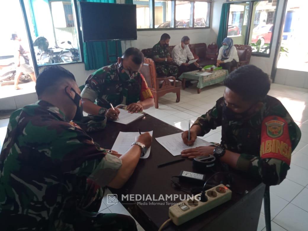 Koramil TBS Terima Tim BPKP Perwakilan Lampung Dalam Rangka Review Pendistribusian Obat Covid