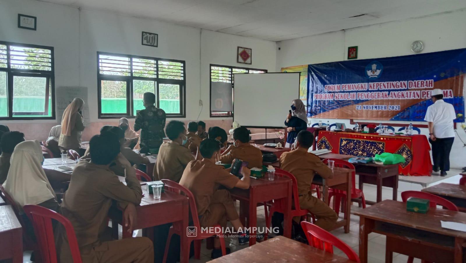 12 Sekolah di Pesbar Jadi Percontohan PSP