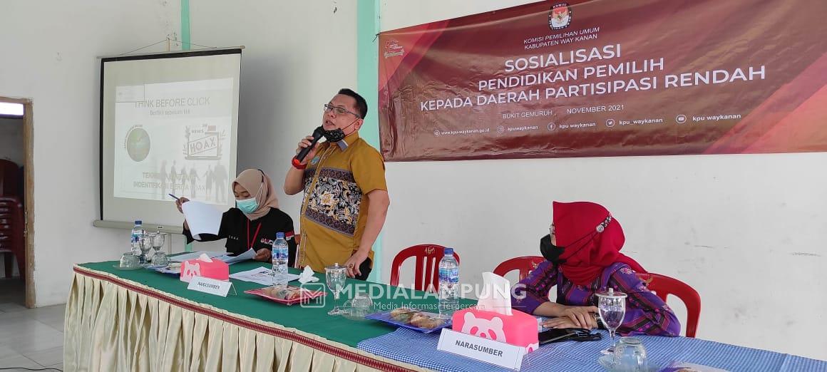 KPU Waykanan Laksanakan Sosialisasi Pendidikan Pemilih di Kampung Bukit Gemuruh