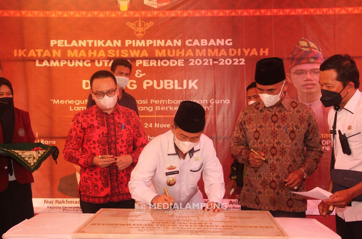 Bupati Lampura Hadiri Pelantikan PC IMM Periode 2021-2022