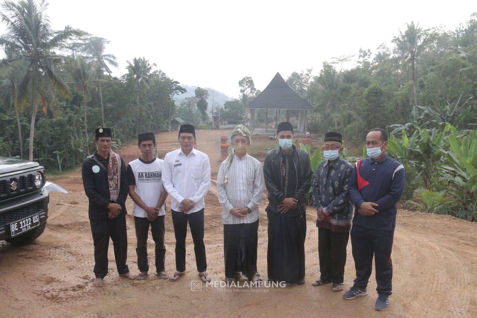 Mulai Pembangunan Masjid Ar-Rohman, Sujadi Ajak Masyarakat Makmurkan Masjid