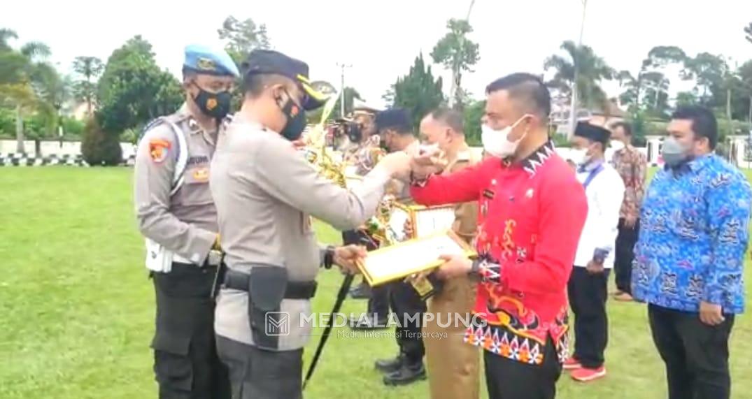 Kecamatan Pagardewa Terima 3 Penghargaan Dari Kapolres 