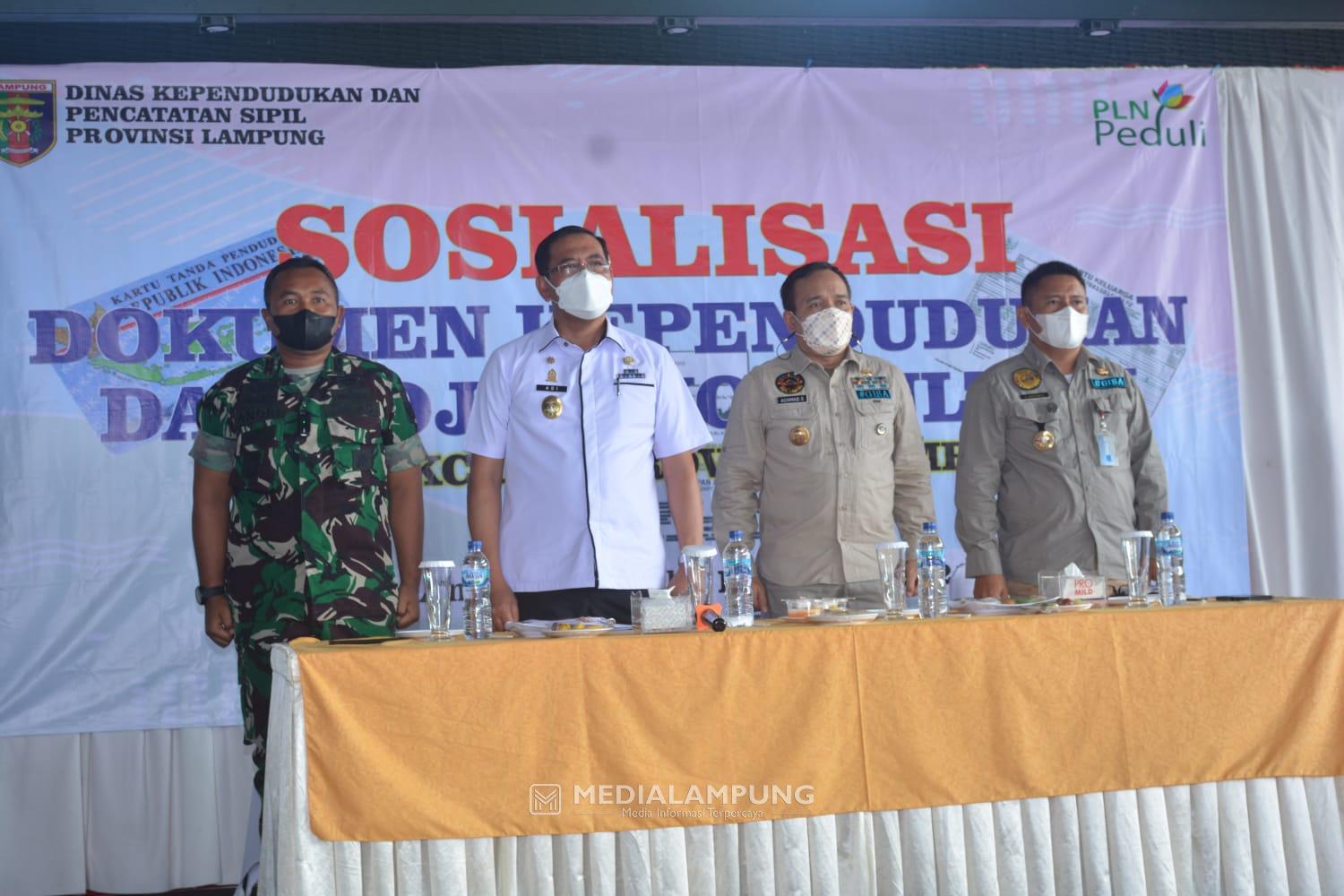 Disdukcapil Lampung Sosialisasi Pojok Konsultasi di Lamteng