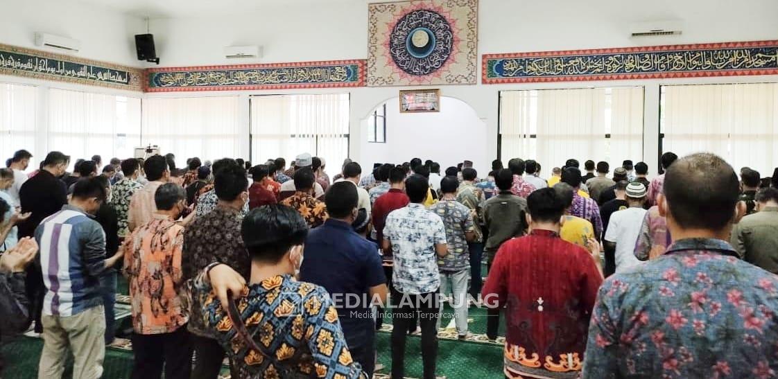 Mantan Gubernur Lampung Poedjono Pranyoto Wafat, Pemprov Gelar Shalat Ghaib