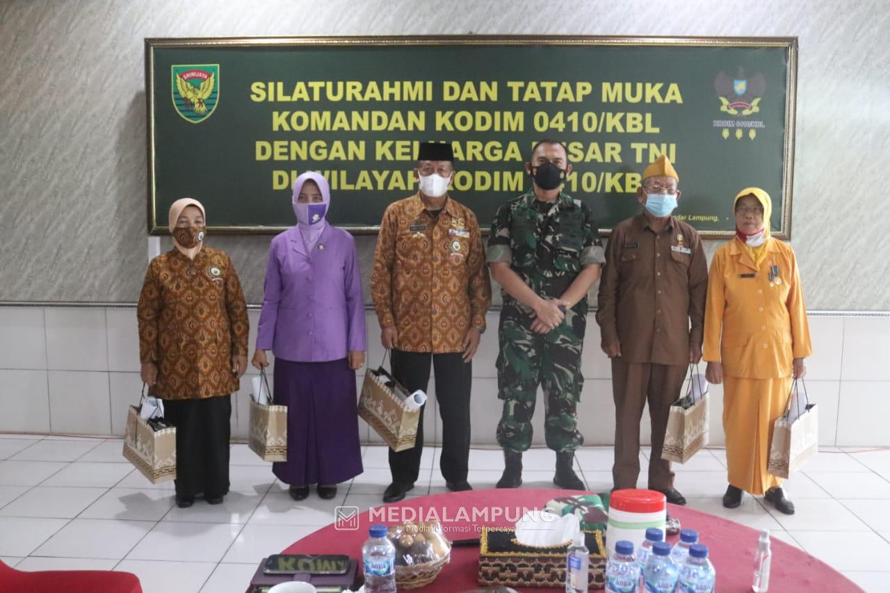 Tingkatkan Kekompakan, Kolonel Inf Romas Gelar Tatap Muka dengan KBT Wilayah Kodim KBL