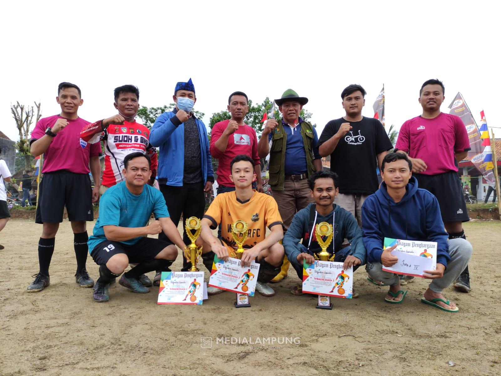 32 Club Meriahkan Turnamen Futsal Always Cup 2021 Wayngison