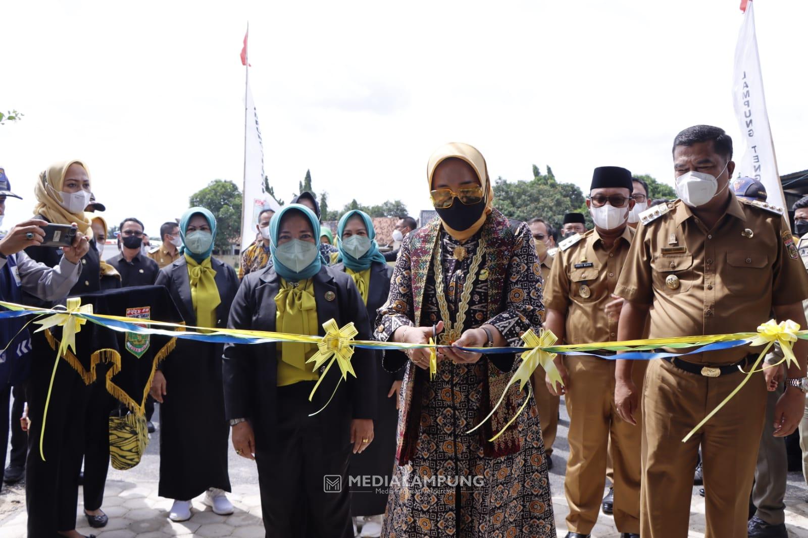 Riana Sari Resmikan Agro Park Mini PKK Lampung Tengah