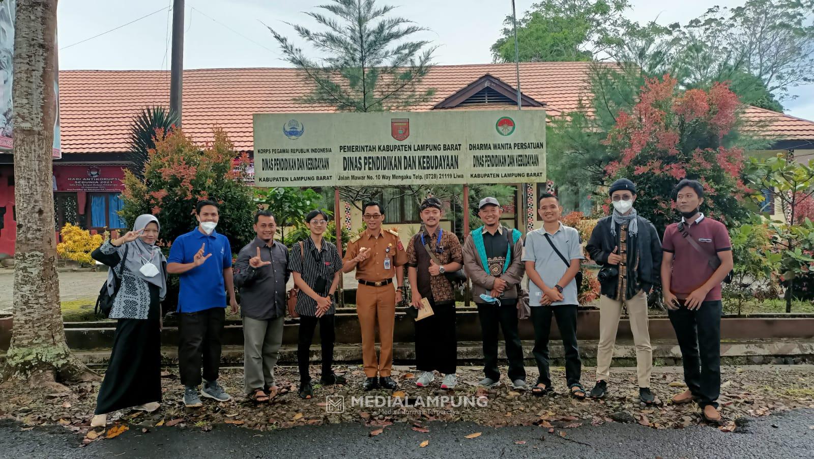 Pendataan Calon Atribut Jalur Rempah, Tim Direktorat Perlindungan Kebudayaan Berkunjung ke Lambar