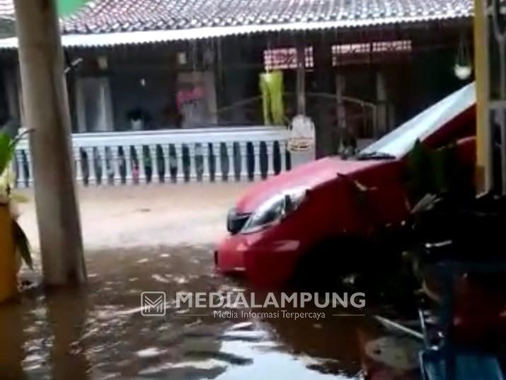 Sejumlah Wilayah di Bandarlampung Terendam Banjir