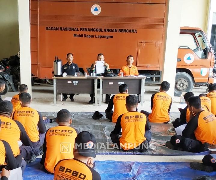 42 Satgas PB dan Damkar Kabupaten Pringsewu Ikuti Evaluasi dan Pembinaan