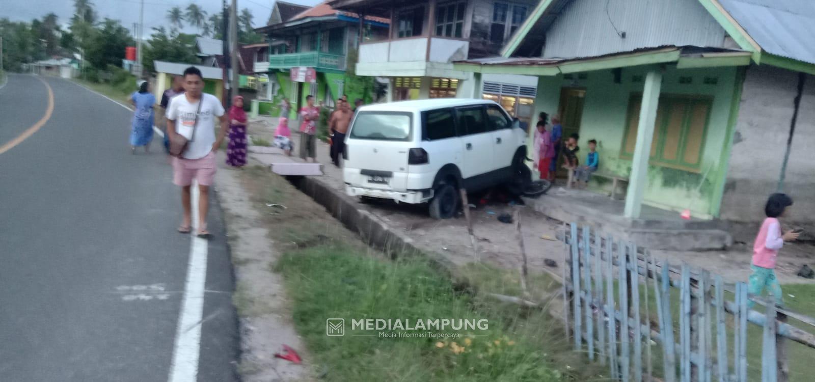 APV Tabrak Pemotor, Dua Orang Tewas Ditempat