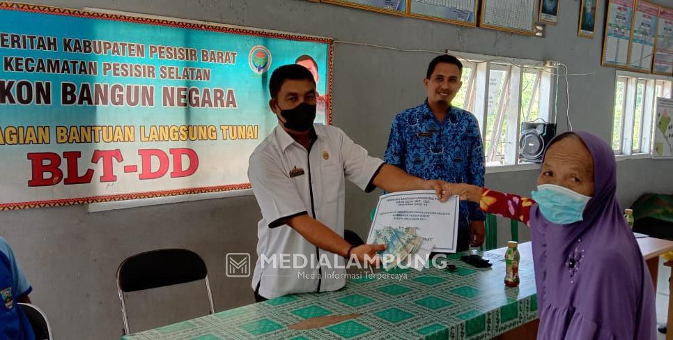 Pekon Bangun Negara Tuntaskan Penyaluran BLT-DD 2021