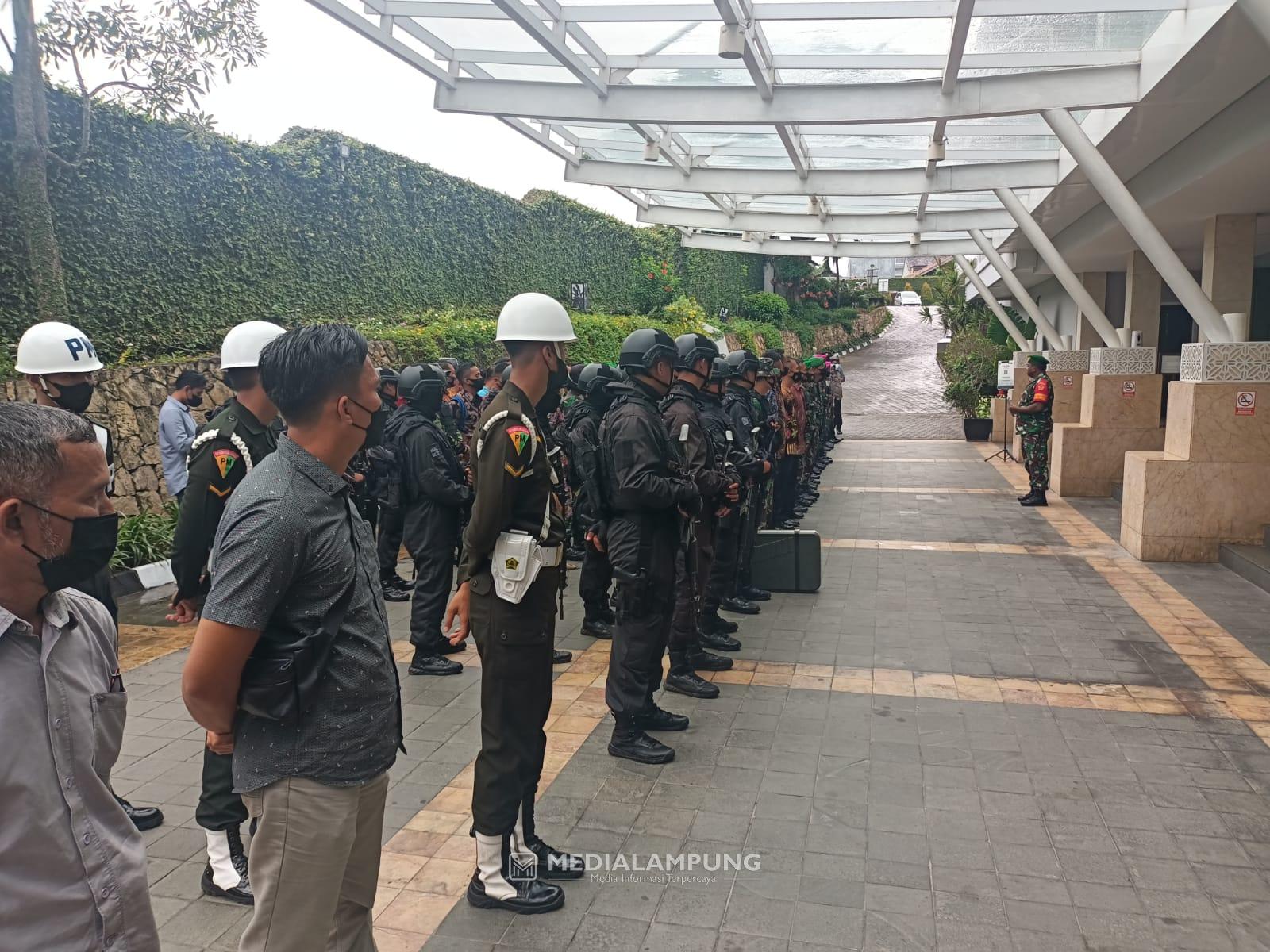 Letkol Imam Safei Pimpin Apel Pengecekan Personel Pengamanan VVIP di Hotel Emersia