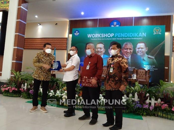 Dorong Pemulihan Pembelajaran di Pandemi Covid-19, Kemendikbudristek Tawarkan 3 Opsi Kurikulum