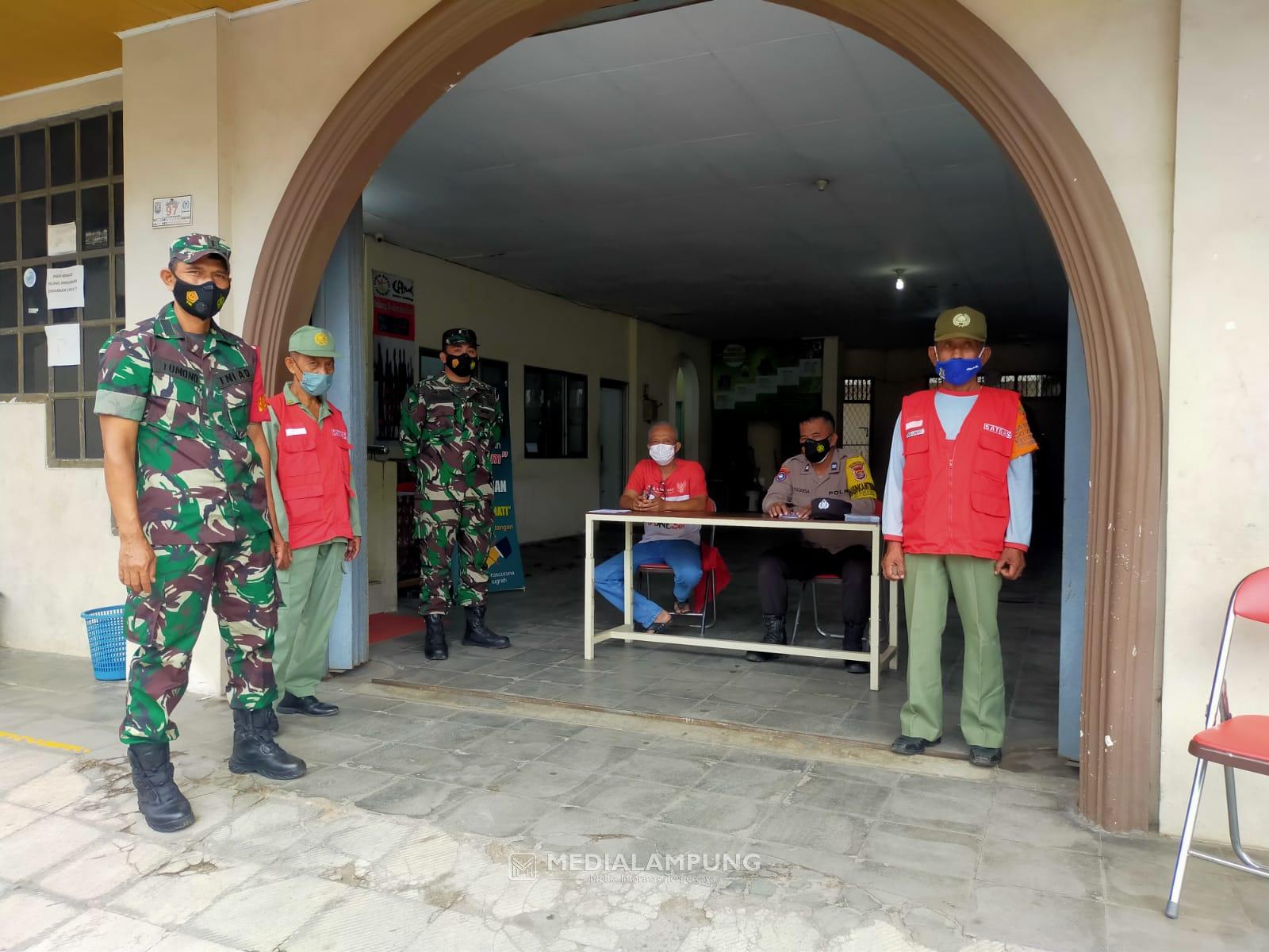 Anggota Koramil TBS Perkuat Pengamanan Ibadah Umat Kristiani di Gereja Bethel