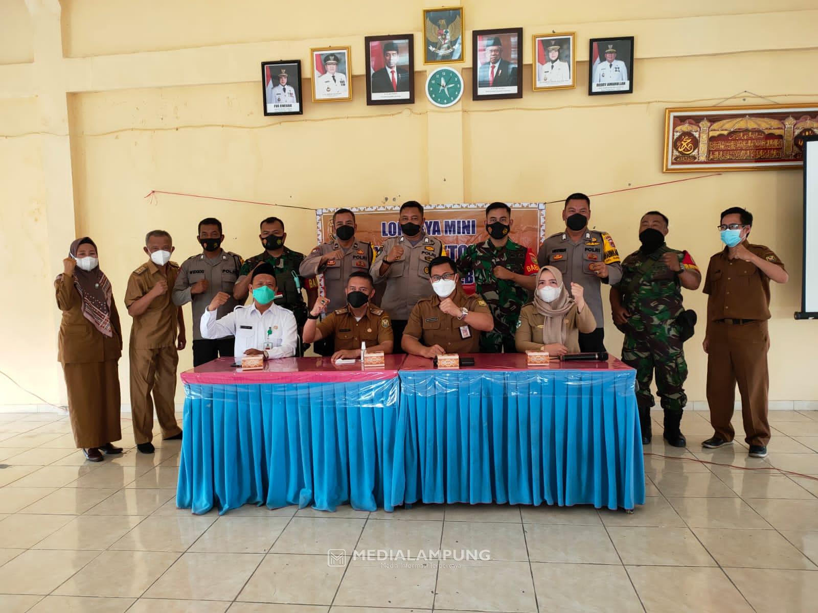 Anggota Koramil TKP Kodim KBL Ikuti Lokakarya Mini Kecamatan Enggal