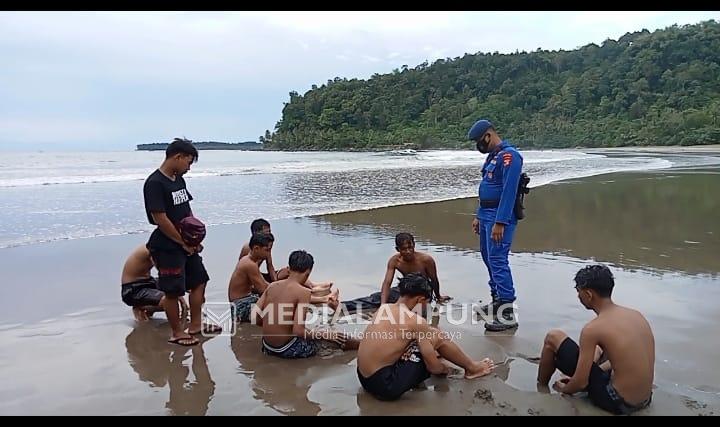 Libur Tahun Baru, Ditpolairud Lampung Patroli Pantai di Pesbar