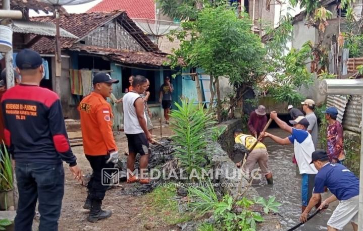 Pendangkalan Boloran Sebabkan Banjir, Warga Tiga Dusun di Pardasuka Gotong Royong Lakukan Normalisasi