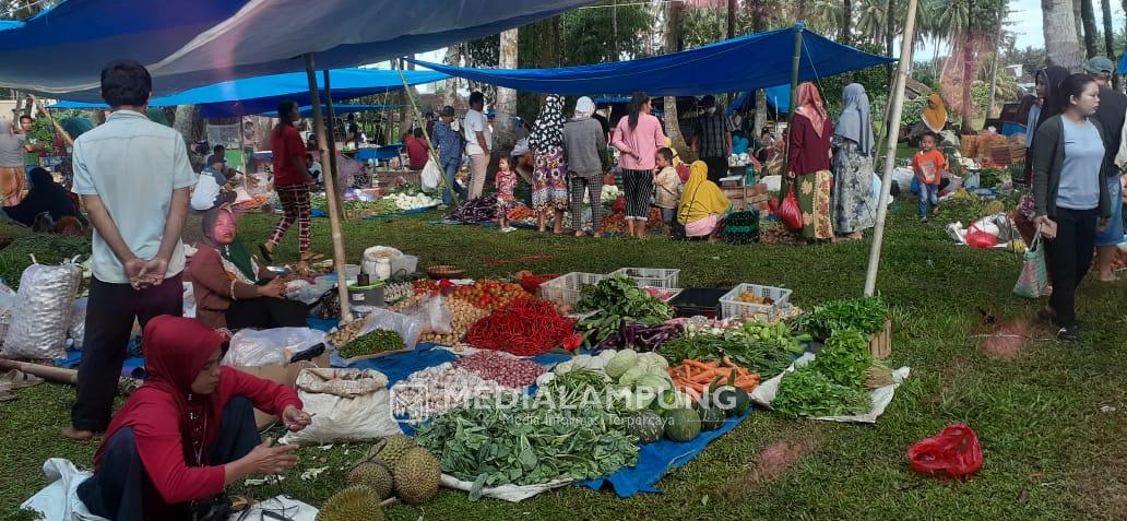 Sejumlah Kebutuhan Bahan Pokok Masih Dijual Tinggi