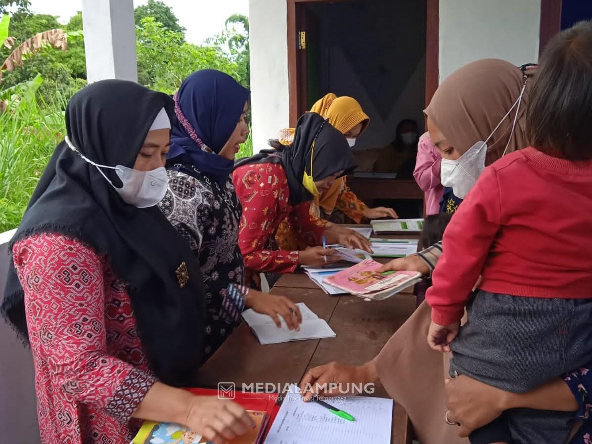 Tempati Gedung Baru, Kader Posyandu Pekon Giham Ucapkan Rasa Syukur