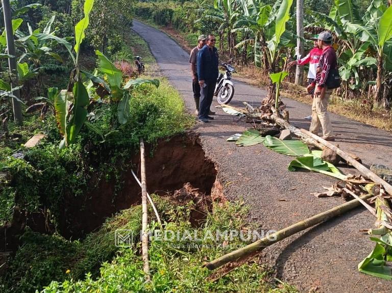 Diguyur Hujan, Dua Gorong-gorong di Trimulyo Ambles