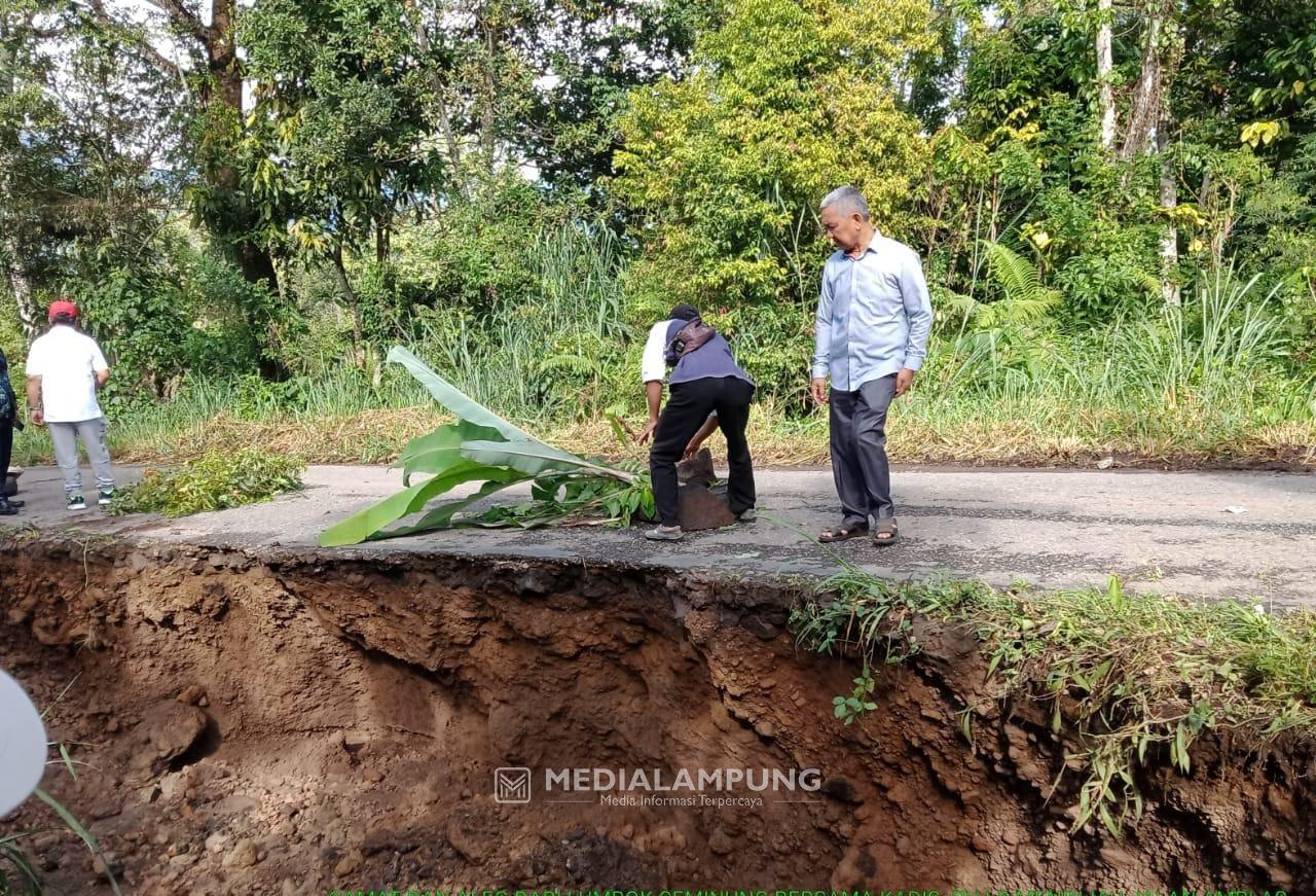 Jalan Ambles di Lomboktimur, BPBD Diminta Lakukan Langkah Tanggap Darurat 