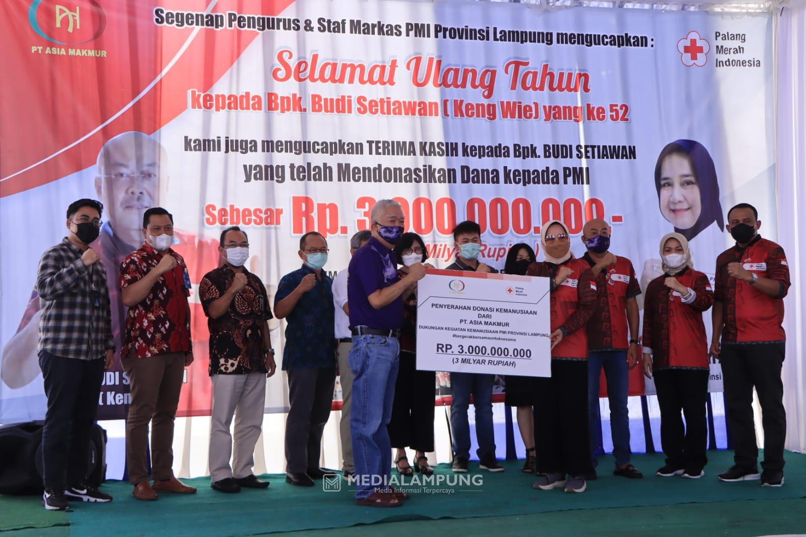 PMI Lampung Terima Donasi Dana Kemanusiaan dari PT Asia Makmur