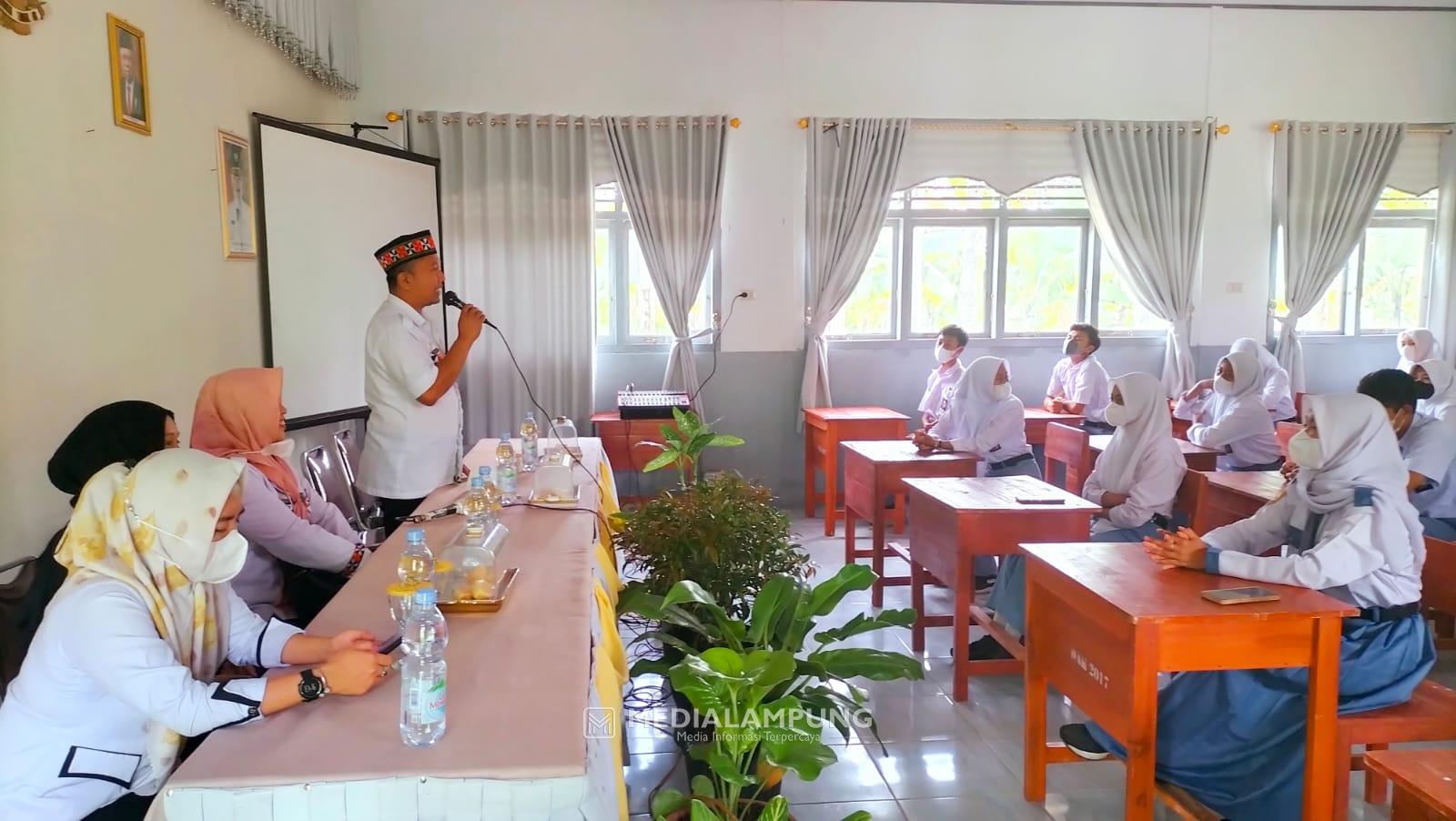 Disdikbud Lambar Gencar Sosialisasikan Program Beasiswa Kesenian